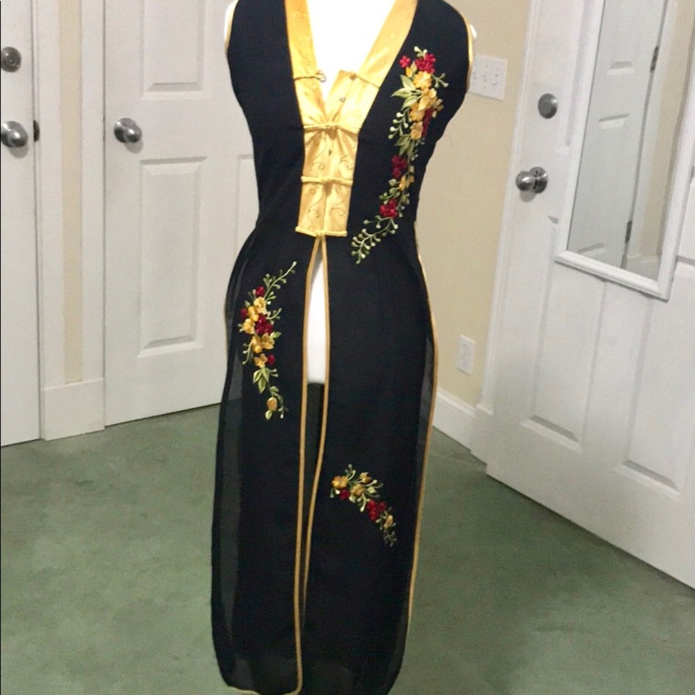 Golden Dragon Silk Japanese Embroidered Kimono - Picture 5 of 8